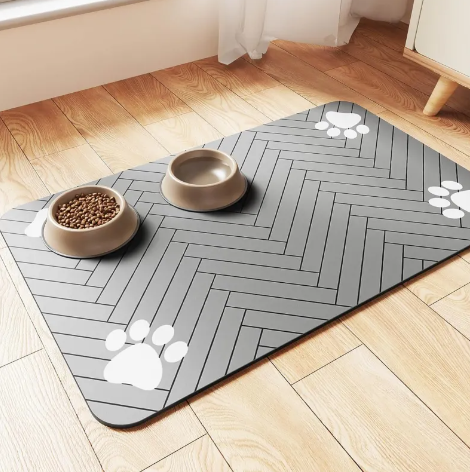 Splash-Proof Pet Feeding Mat for Cats & Dogs – Quick-Dry Diatom Floor Protector